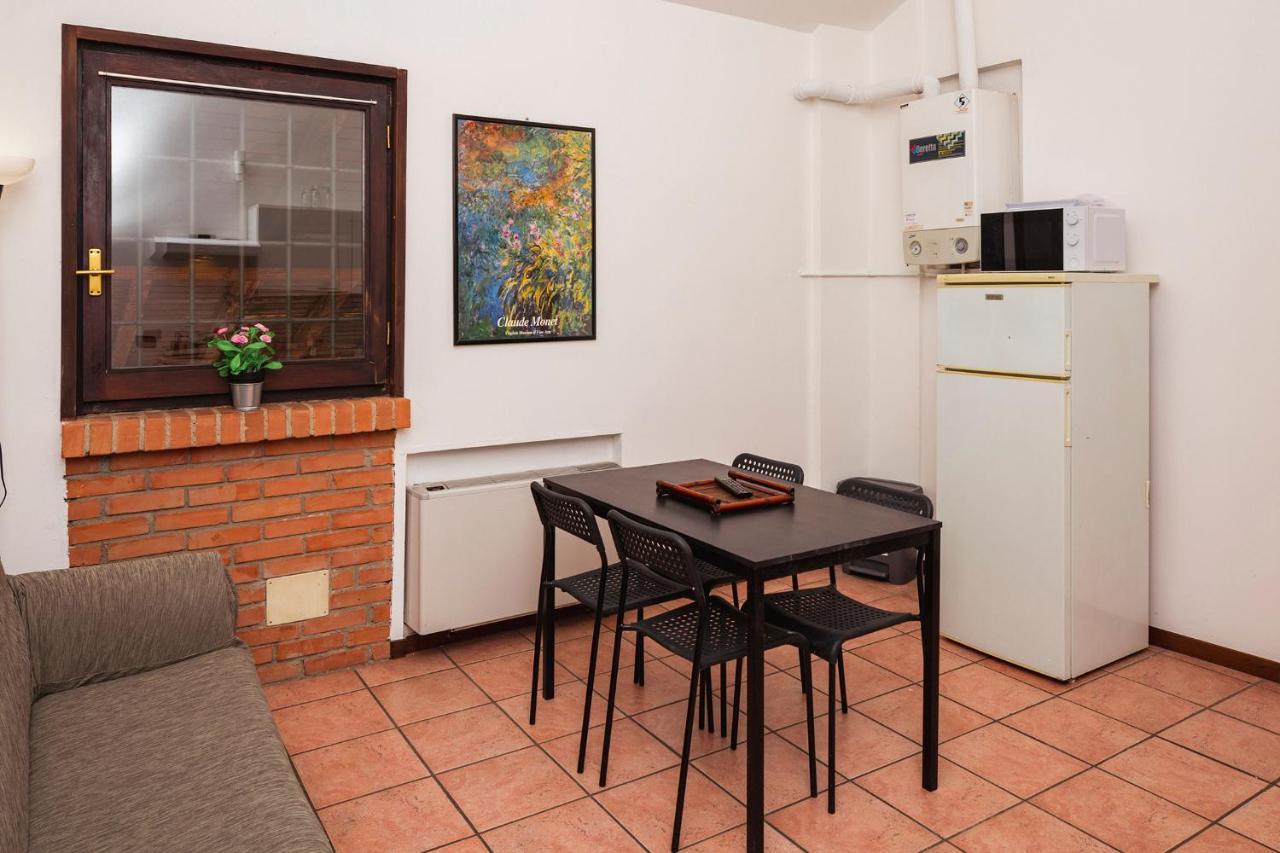 Residence San Raffaele 1 Milan Exterior photo